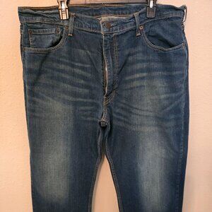 Men's Levi's 559 Relaxed Fit Straight leg denim jeans, size 42"x30".